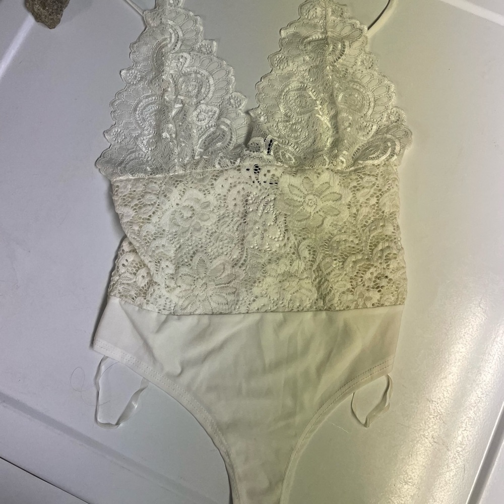 New Lace White Bodysuit